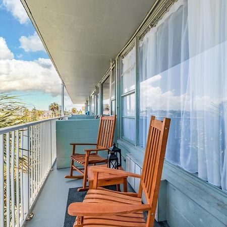 Appartement Newly Renovated Oceanfront Studio W/ Balcony - Daytona Beach Extérieur photo