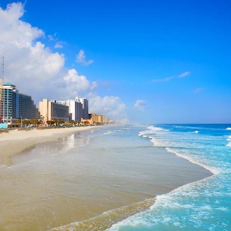 Appartement Newly Renovated Oceanfront Studio W/ Balcony - Daytona Beach Extérieur photo