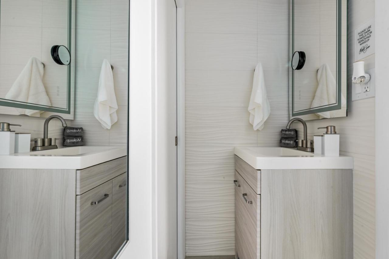 Appartement Newly Renovated Oceanfront Studio W/ Balcony - Daytona Beach Extérieur photo