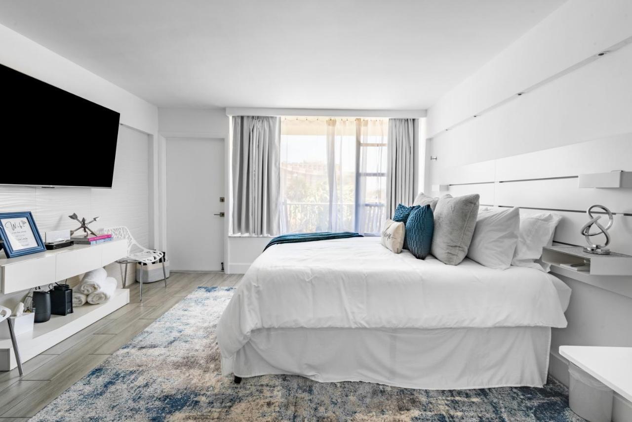 Appartement Newly Renovated Oceanfront Studio W/ Balcony - Daytona Beach Extérieur photo