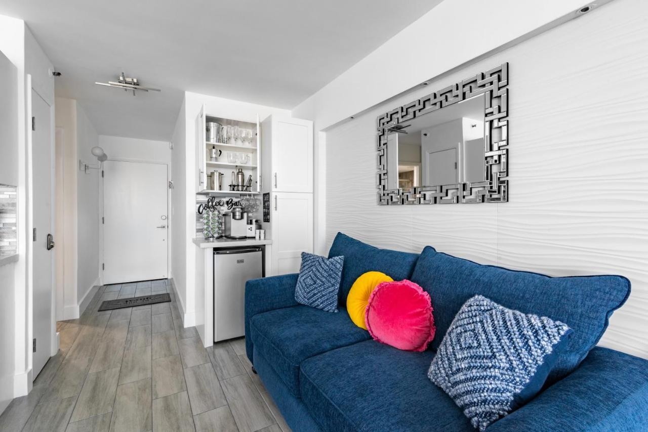 Appartement Newly Renovated Oceanfront Studio W/ Balcony - Daytona Beach Extérieur photo